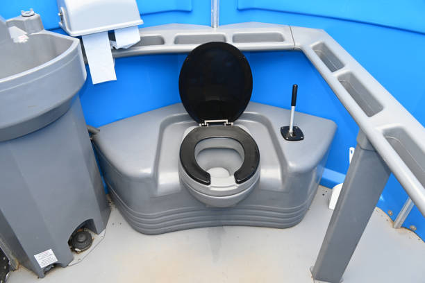 Types of Portable Toilets We Offer in Springfield, MI